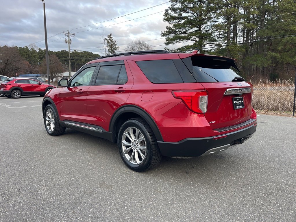 Used 2020 Ford Explorer XLT w/ Equipment Group 202A image 7