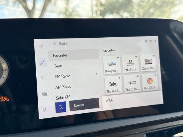 Certified 2024 Lexus ES 350 w/ Premium Package FWD image 16