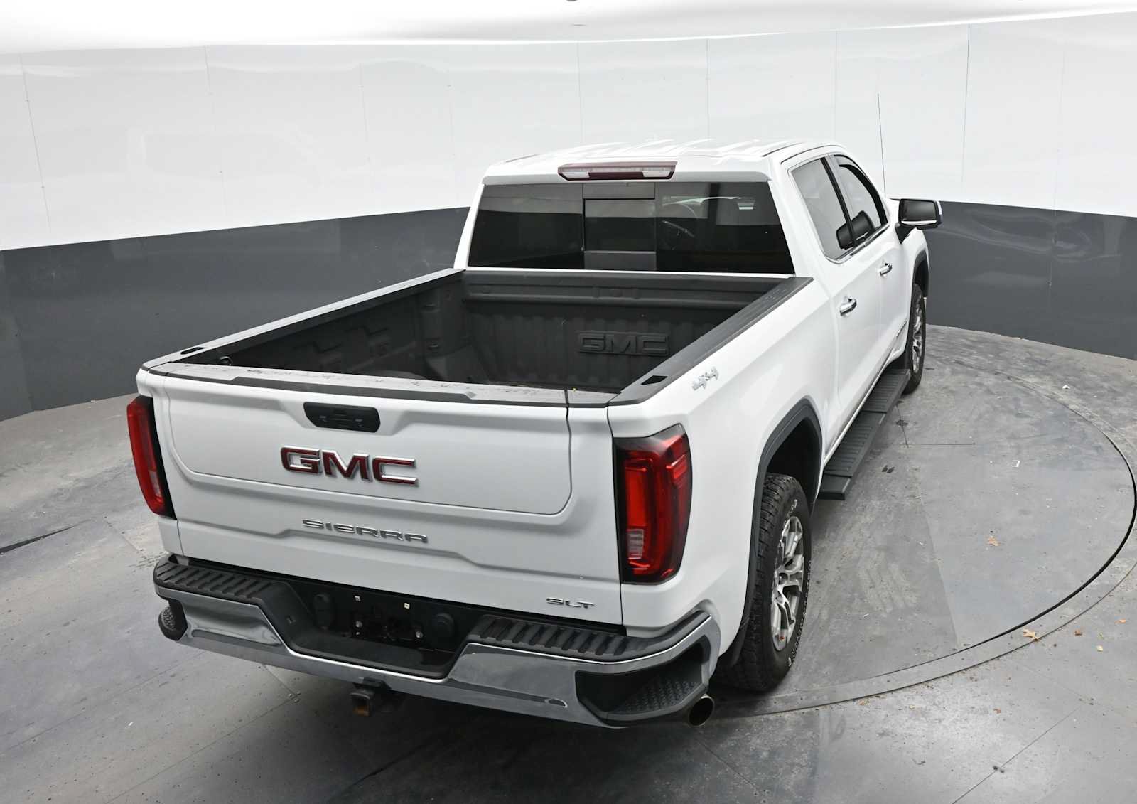 Used 2019 GMC Sierra 1500 SLT w/ SLT Convenience Package AWD/4WD image 21