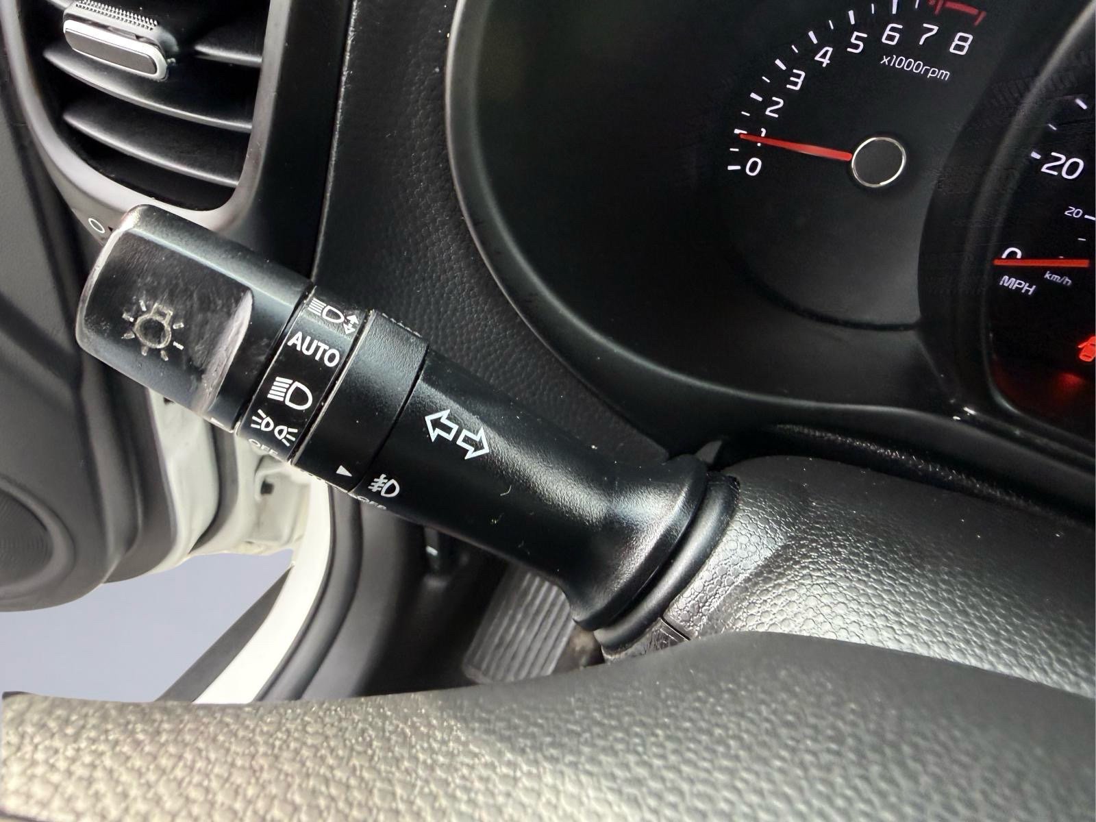 Used 2018 Kia Soul + FWD image 28