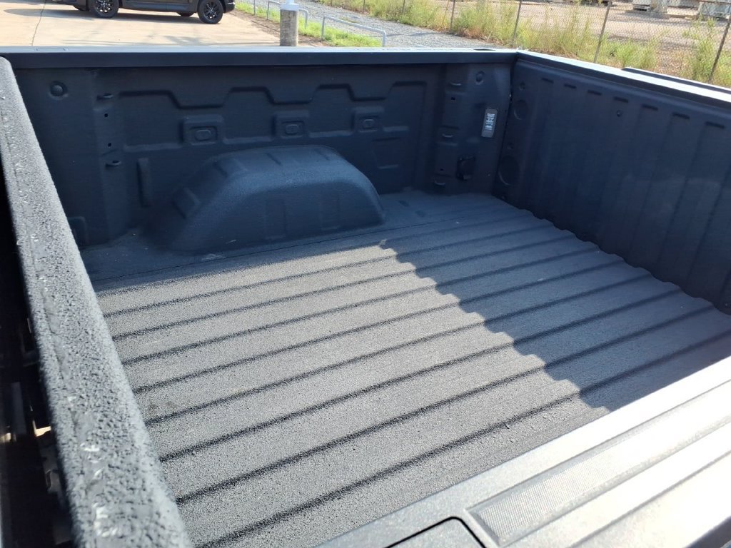 Used 2024 Chevrolet Silverado 1500 LT AWD/4WD image 21