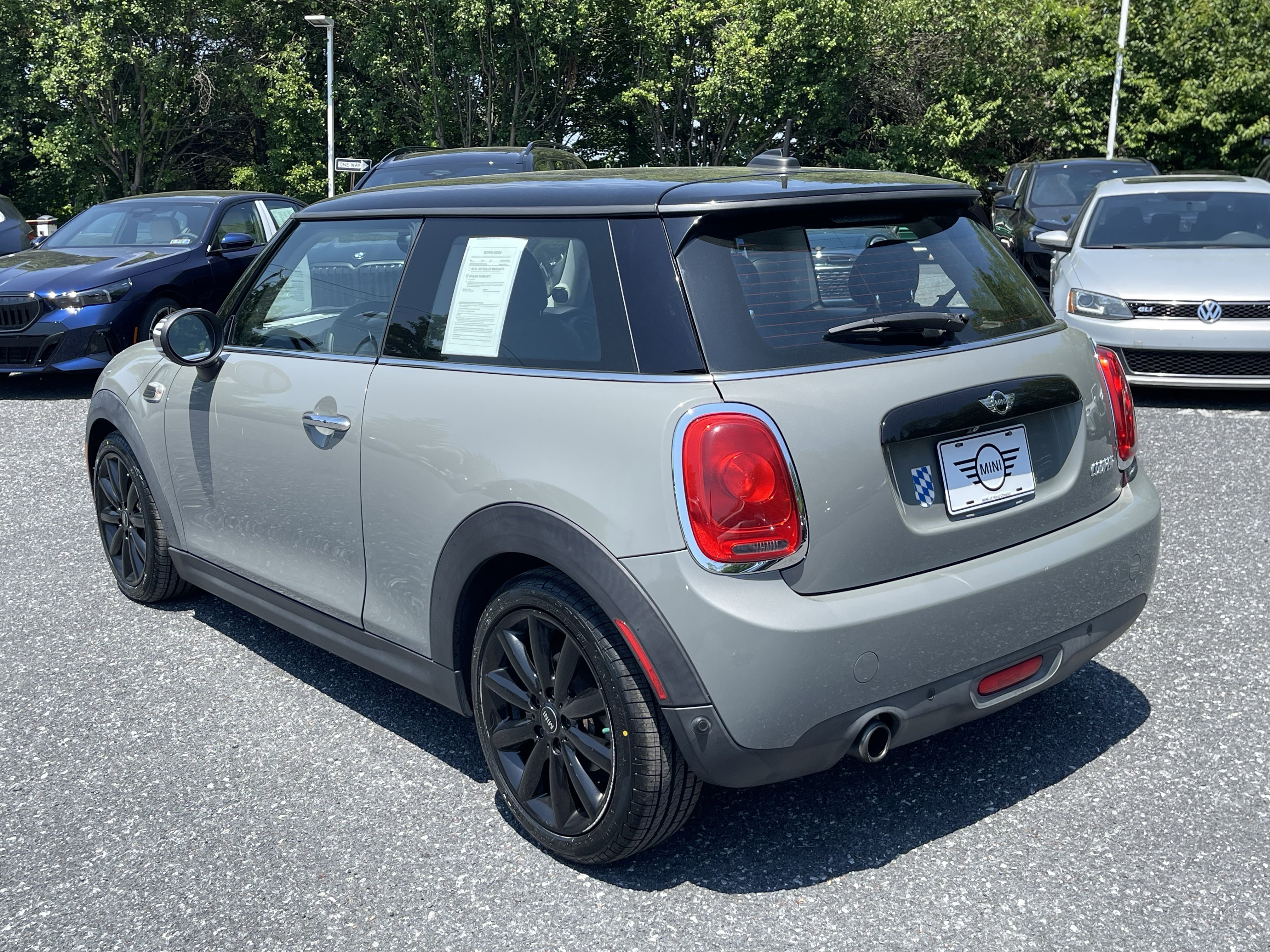 Used 2017 MINI Cooper 2-Door Hardtop FWD image 6
