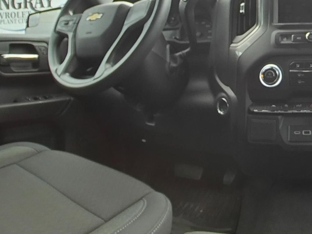 Used 2025 Chevrolet Silverado 1500 Custom RWD image 16