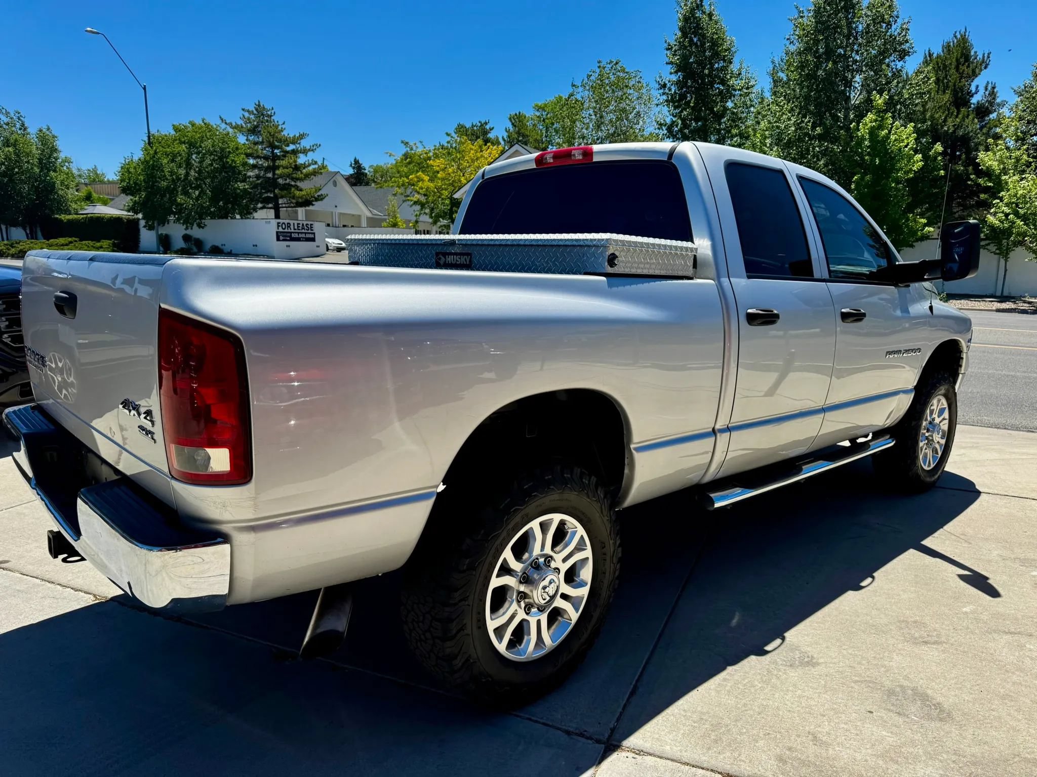 Used 2004 Dodge Ram 2500 Truck SLT w/ Trailer Tow Group AWD/4WD image 4