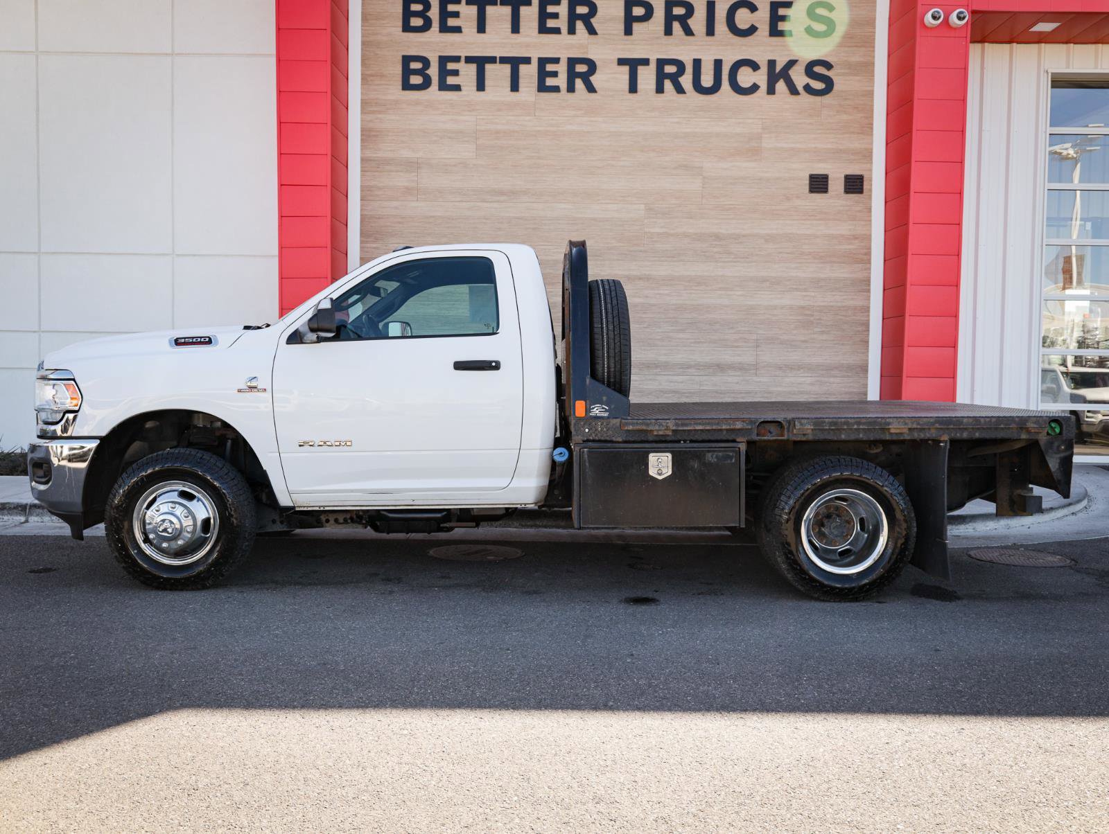 Used 2022 RAM 3500 Tradesman w/ Safety Group AWD/4WD image 7