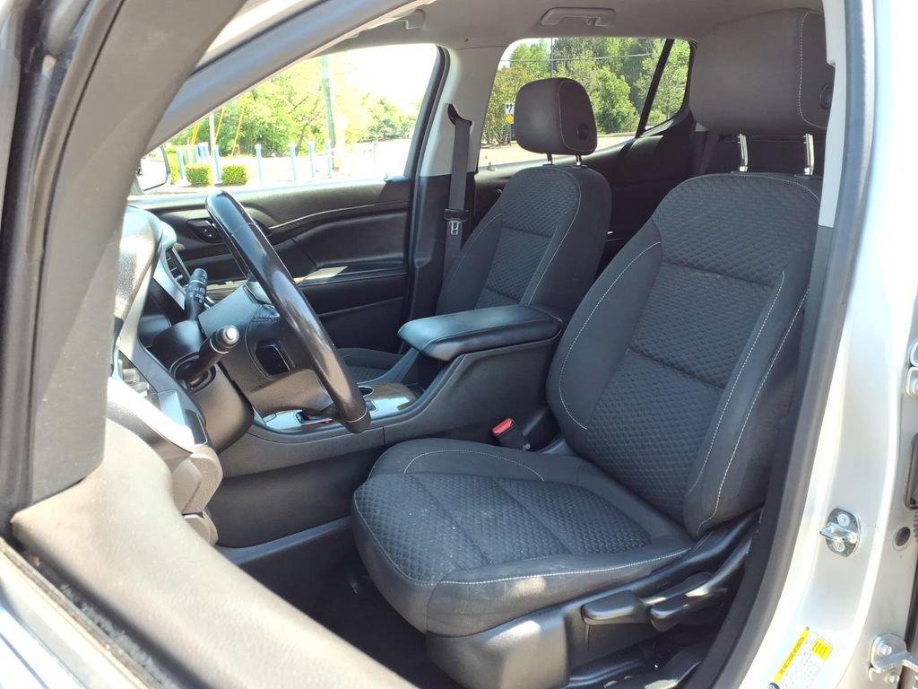 Used 2019 GMC Acadia SLE FWD image 4