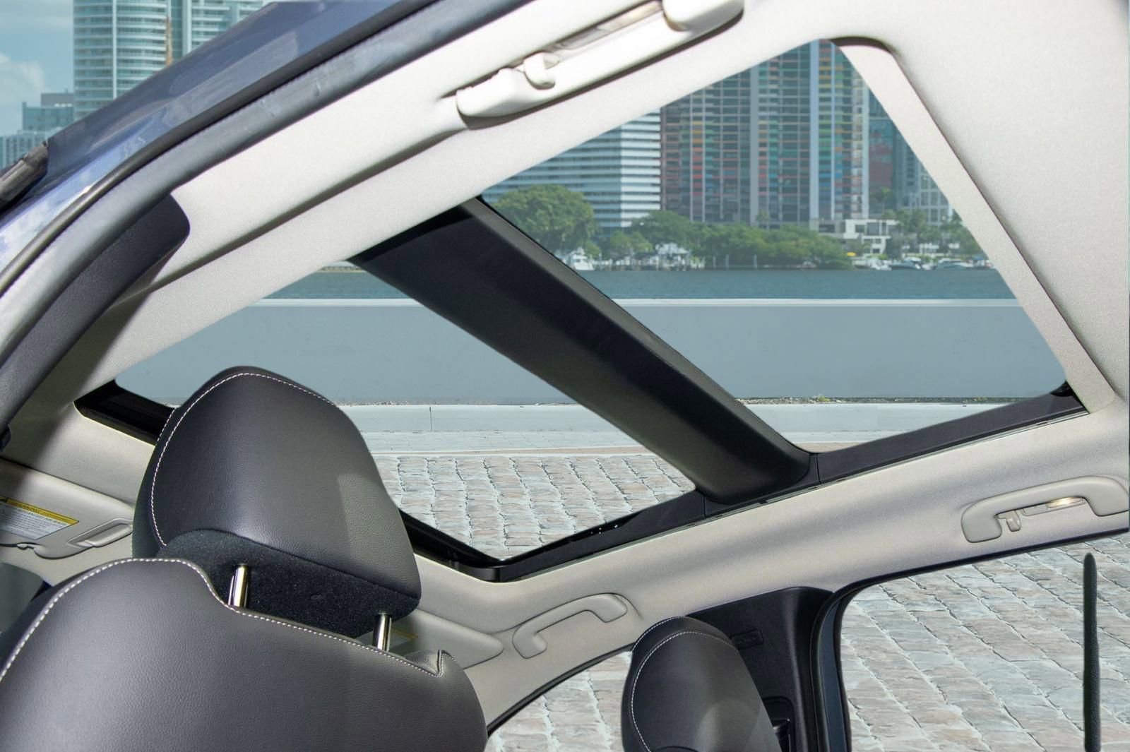 Used 2025 MAZDA CX-50 AWD 2.5 S w/ Cargo Package image 26