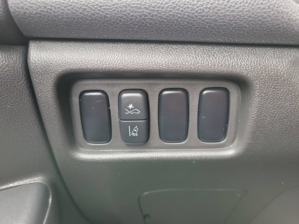 Used 2023 Mitsubishi Outlander Sport ES AWD/4WD image 17