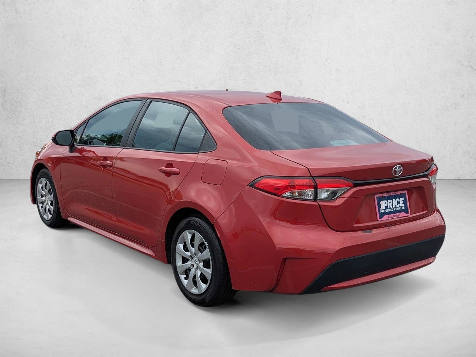 Used 2021 Toyota Corolla LE FWD image 7