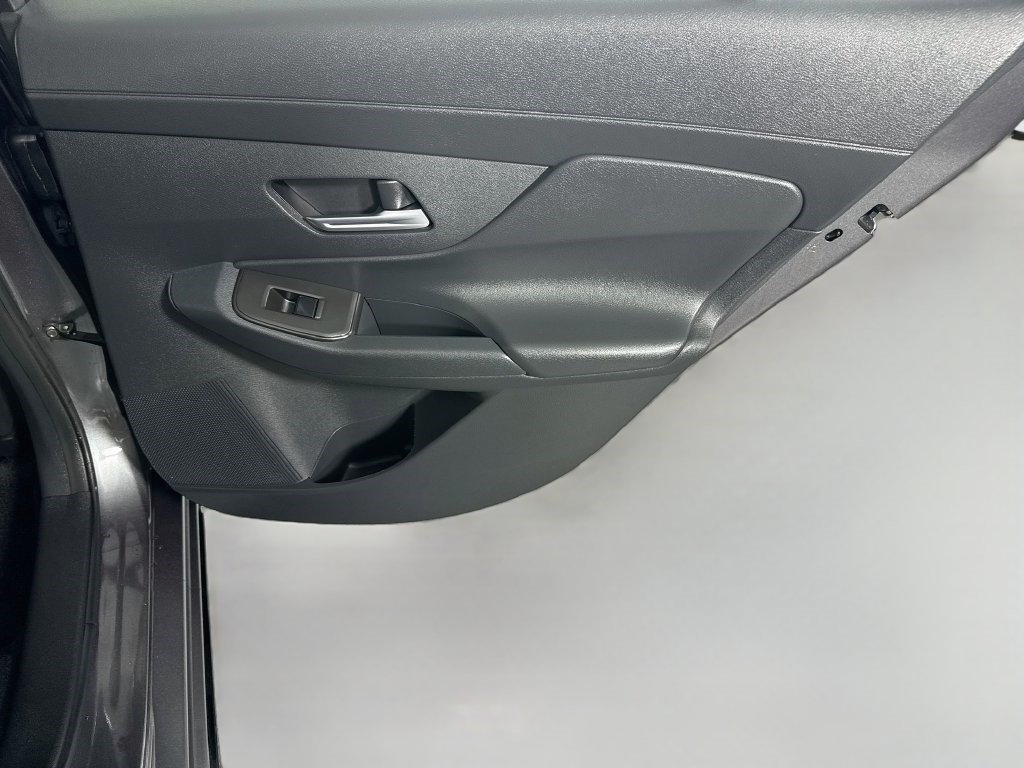 Used 2026 Nissan Sentra SR w/ Floor Mat Package FWD image 27