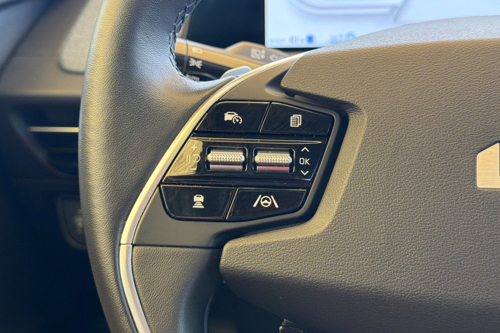 Used 2024 Kia EV6 Light RWD image 27