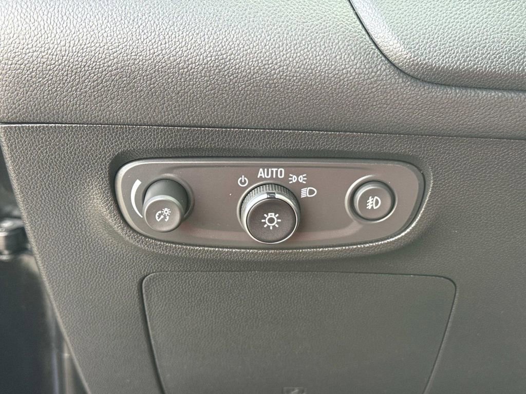 Certified 2023 Buick Encore GX Select w/ Sport Touring Package FWD image 20