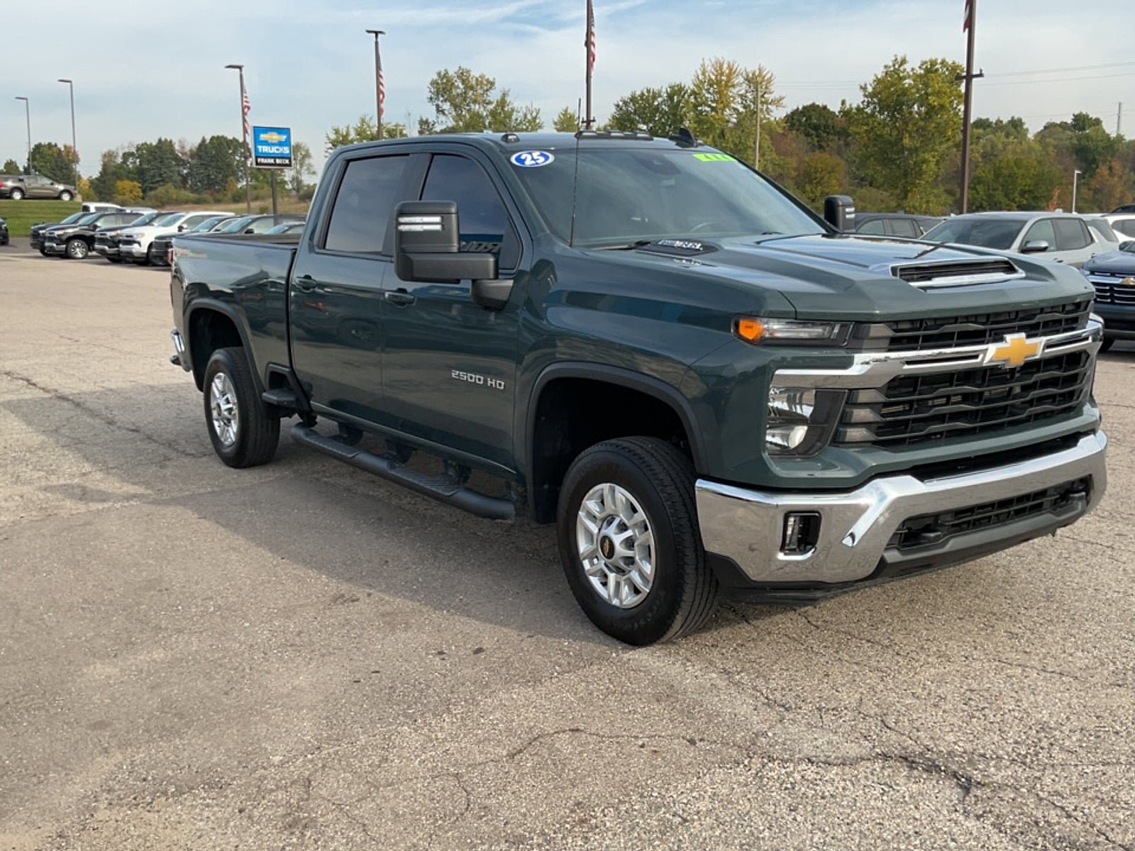 Used 2025 Chevrolet Silverado 2500 LT w/ Convenience Package AWD/4WD image 2