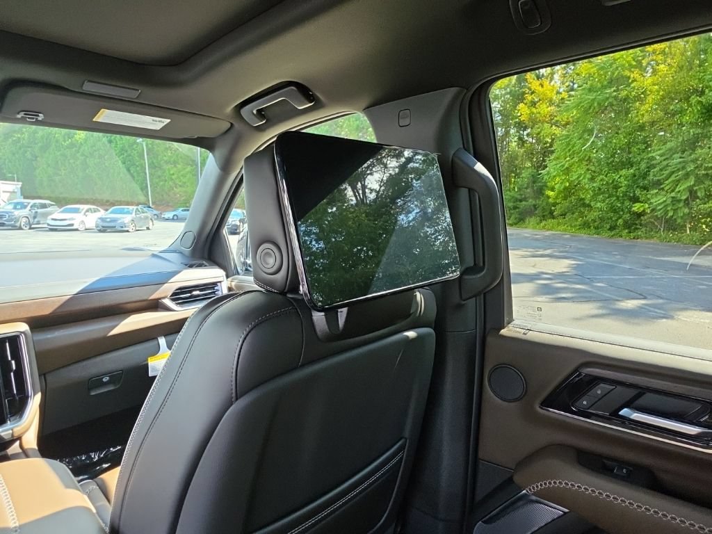 New 2026 GMC Yukon Denali Ultimate AWD/4WD image 22