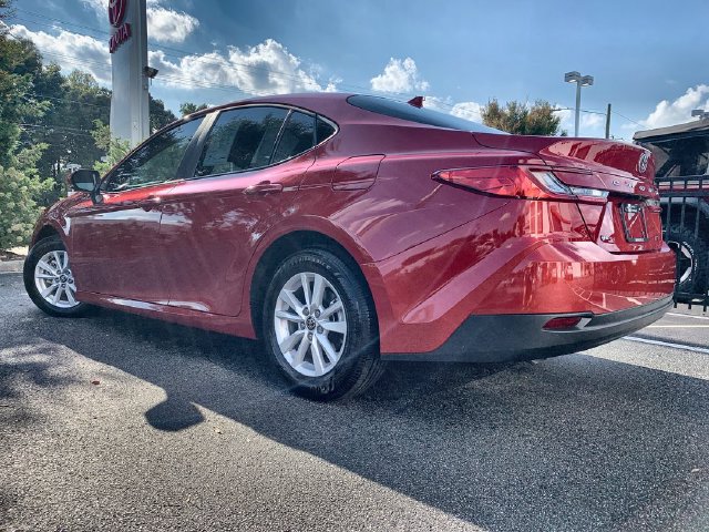Used 2026 Toyota Camry LE FWD image 6