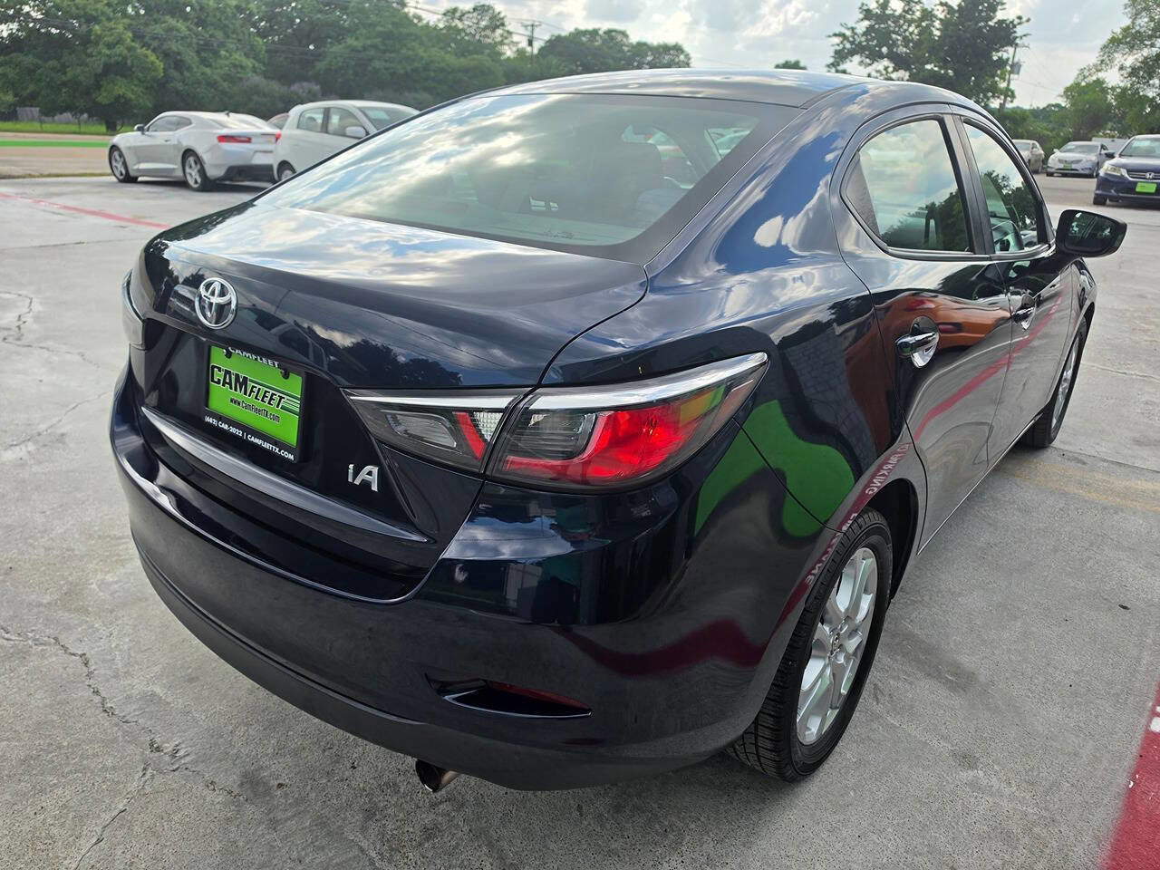 Used 2017 Toyota Yaris iA FWD image 11