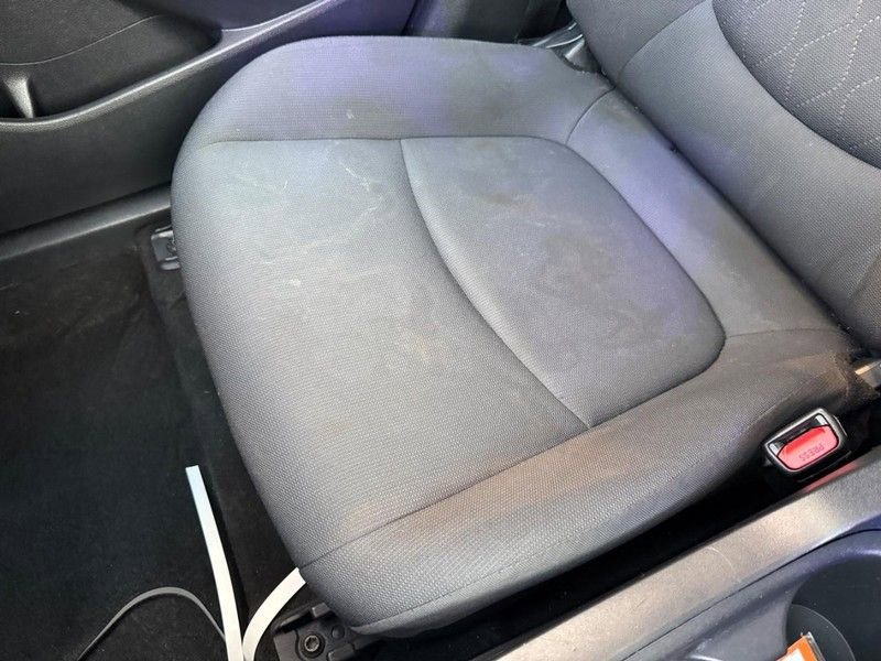 Used 2022 Toyota Corolla Cross LE w/ Moonroof Package image 27