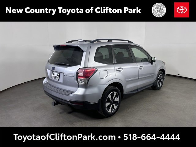 Used 2018 Subaru Forester 2.5i Premium image 3