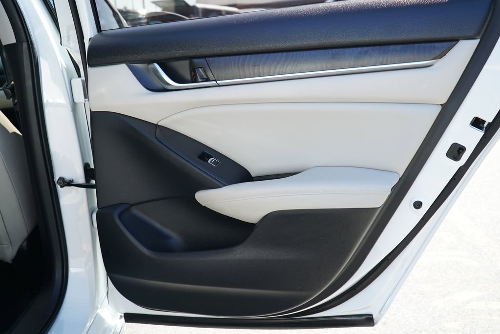Used 2018 Honda Accord EX-L image 22