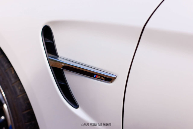 Used 2015 BMW M4 Convertible image 91