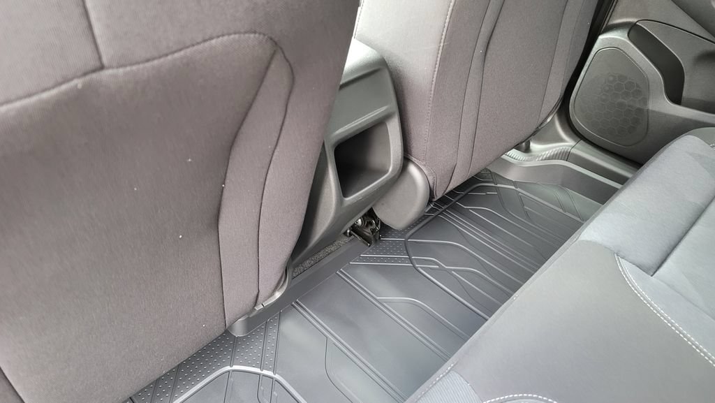 New 2026 Chevrolet Trax LS w/ LS Convenience Package FWD image 26