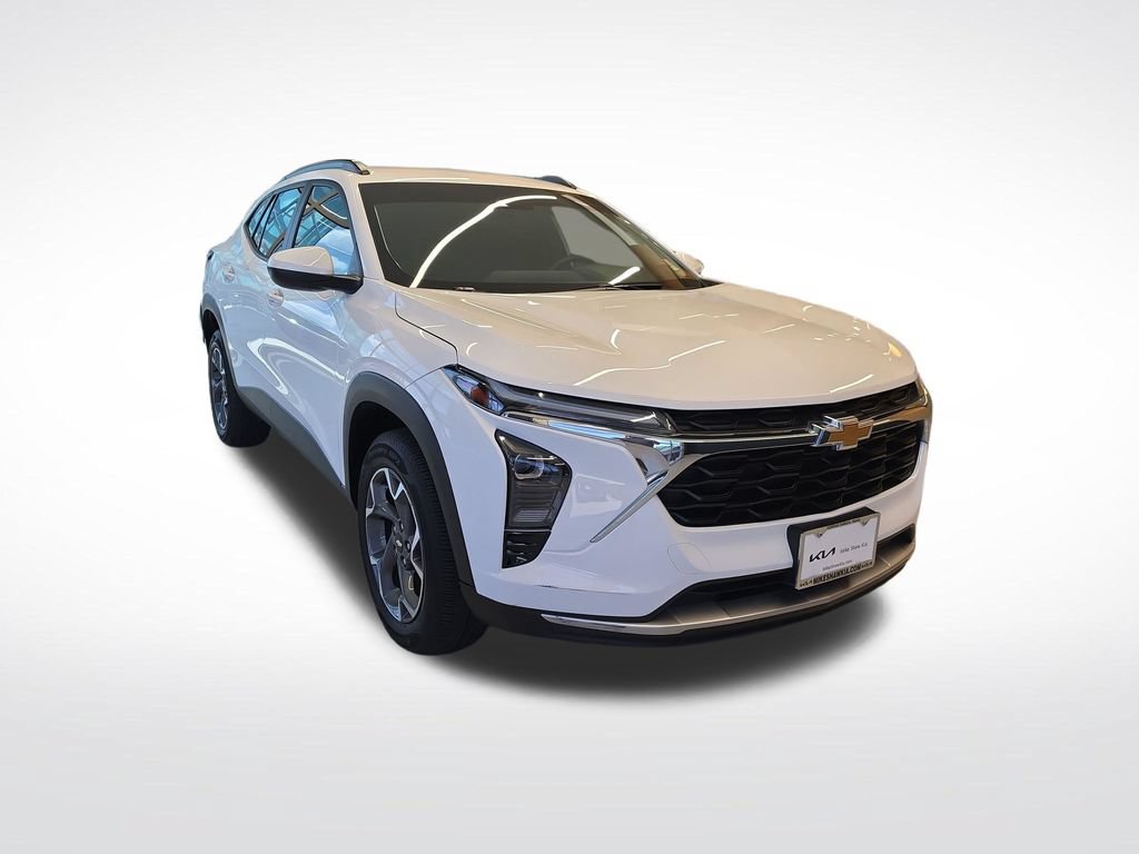Used 2024 Chevrolet Trax LT w/ Driver Confidence Package FWD image 10