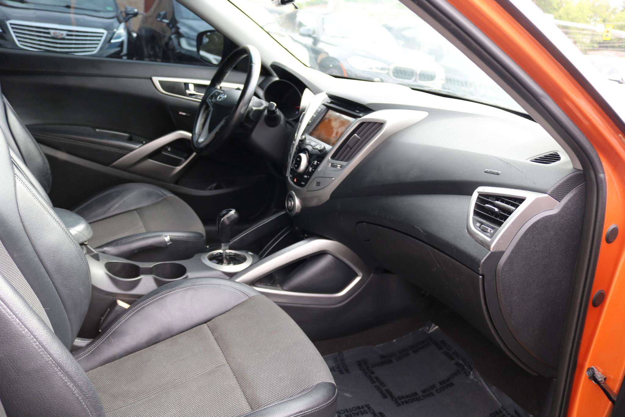 Used 2015 Hyundai Veloster w/ Option Group 03 image 37