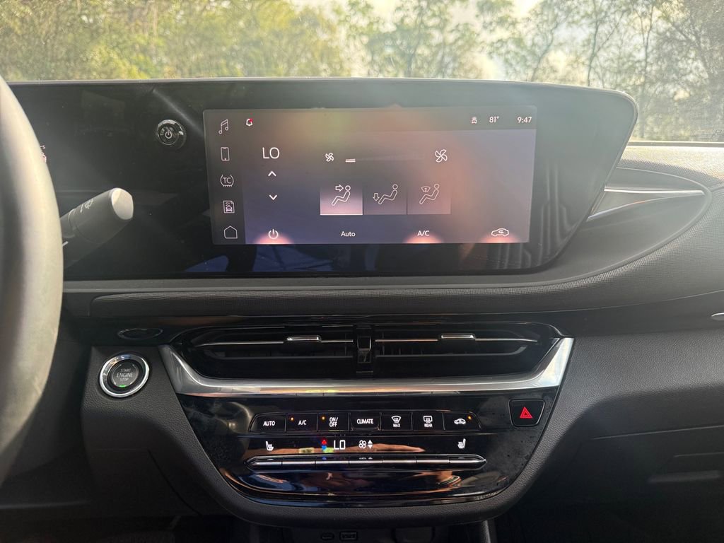 Used 2024 Buick Envista Avenir image 24