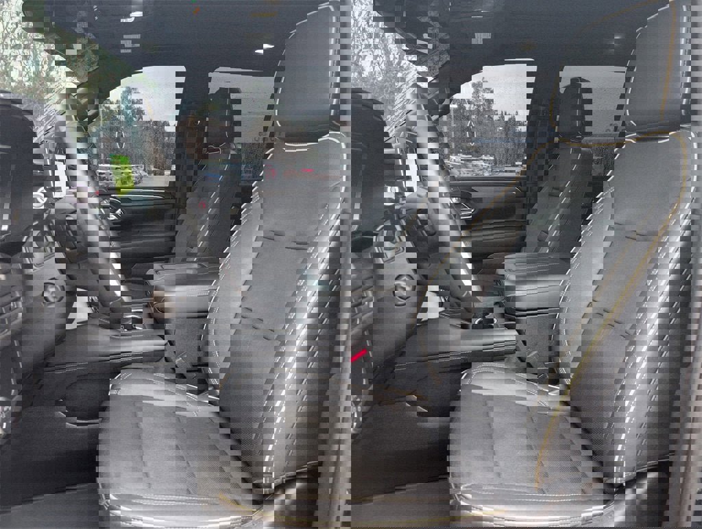 Certified 2023 GMC Yukon SLT w/ SLT Premium Package image 9