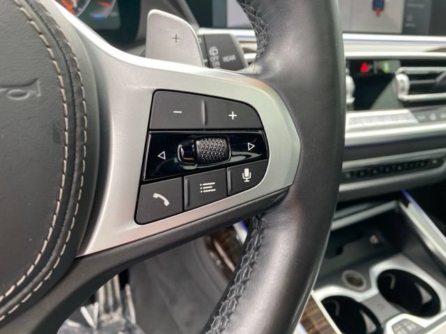 Used 2021 BMW X7 M50i w/ Executive Package AWD/4WD image 21