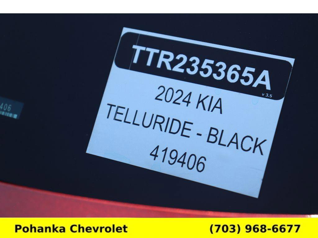 Used 2024 Kia Telluride EX w/ EX Captain's Chair Package image 40