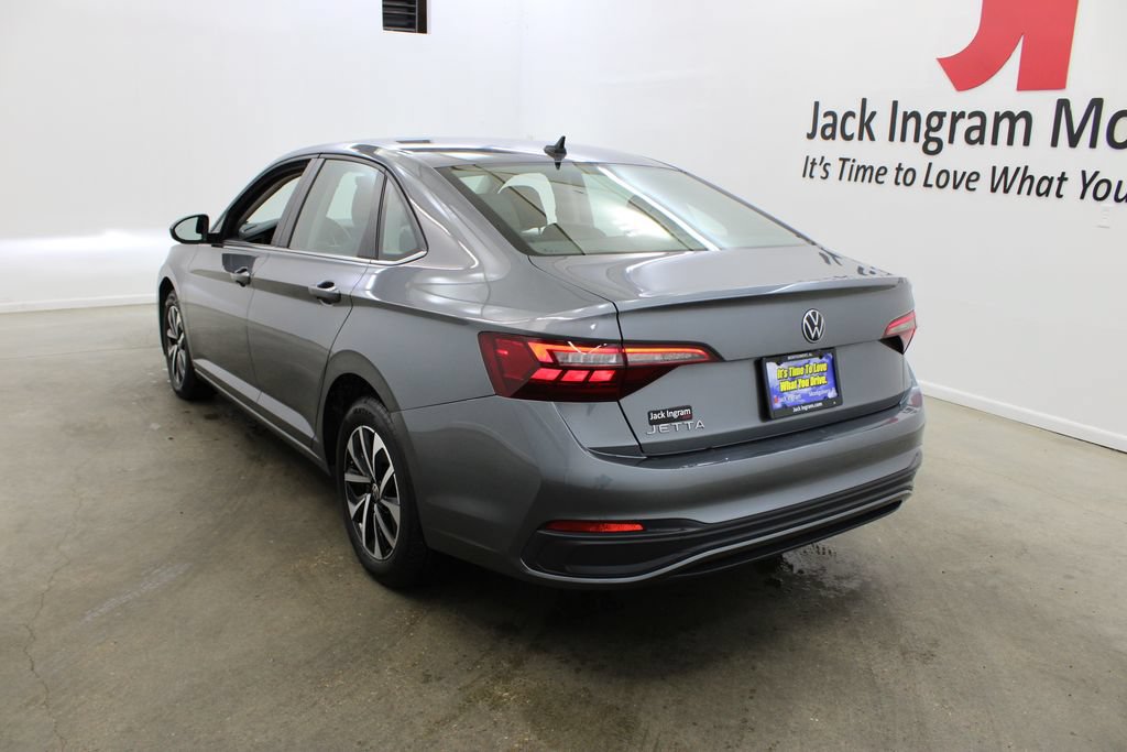 Certified 2024 Volkswagen Jetta S FWD image 3