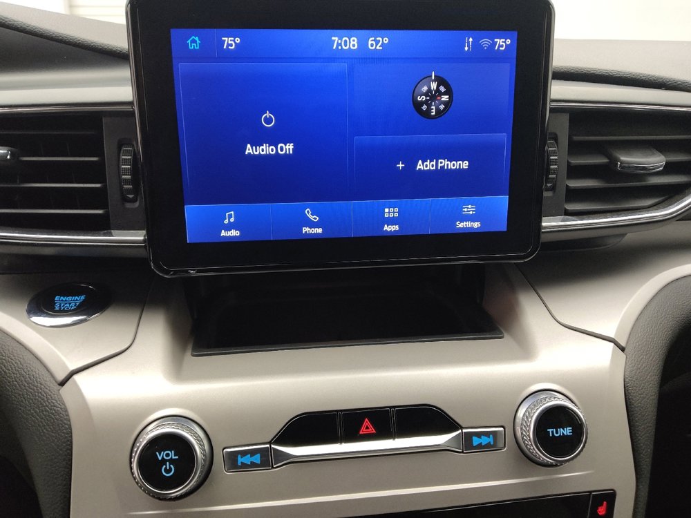 Used 2023 Ford Explorer XLT w/ Equipment Group 202A image 25