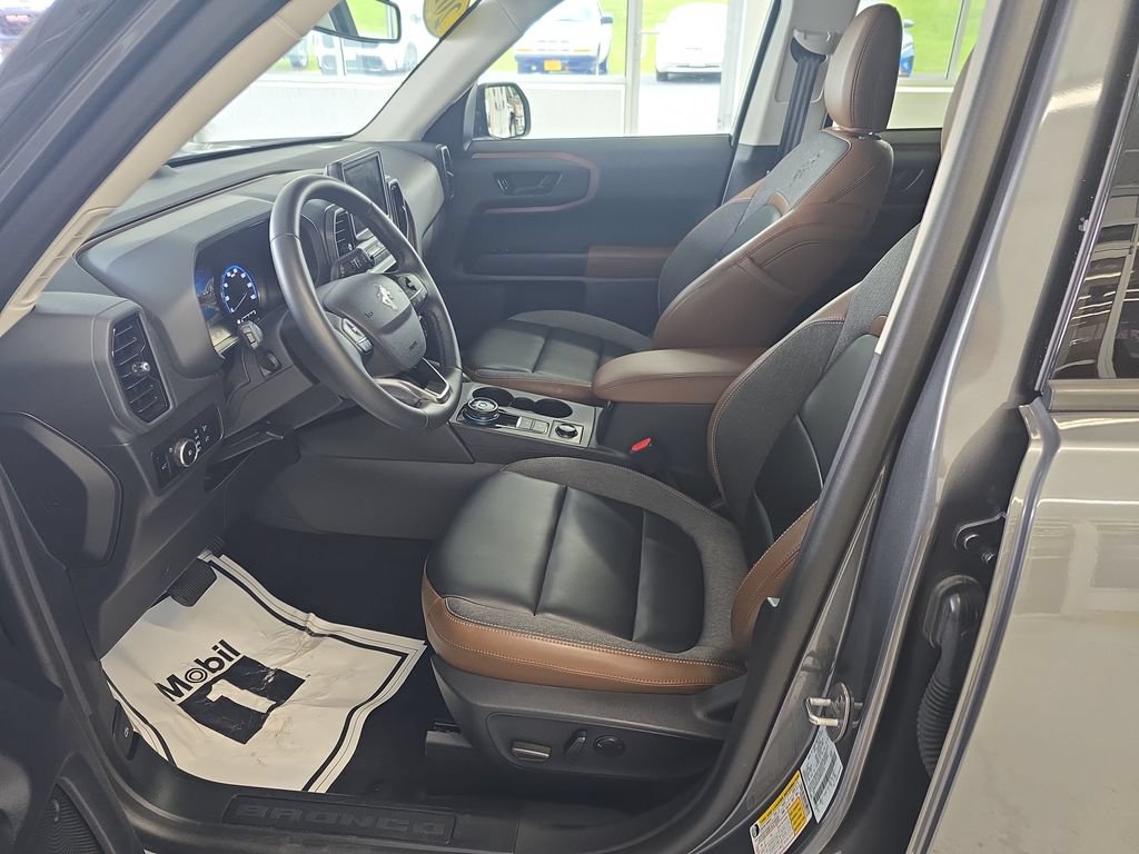Used 2024 Ford Bronco Sport Outer Banks AWD/4WD image 13