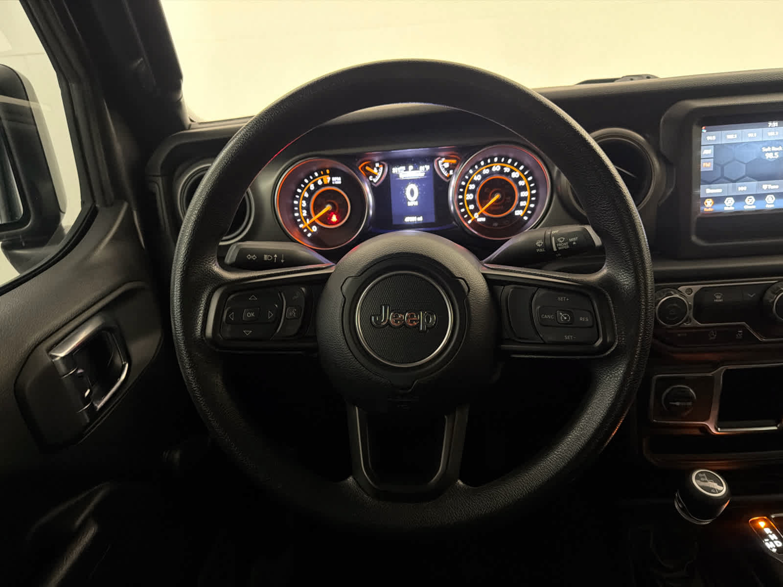 Used 2023 Jeep Gladiator Sport w/ Trailer Tow Package AWD/4WD image 17