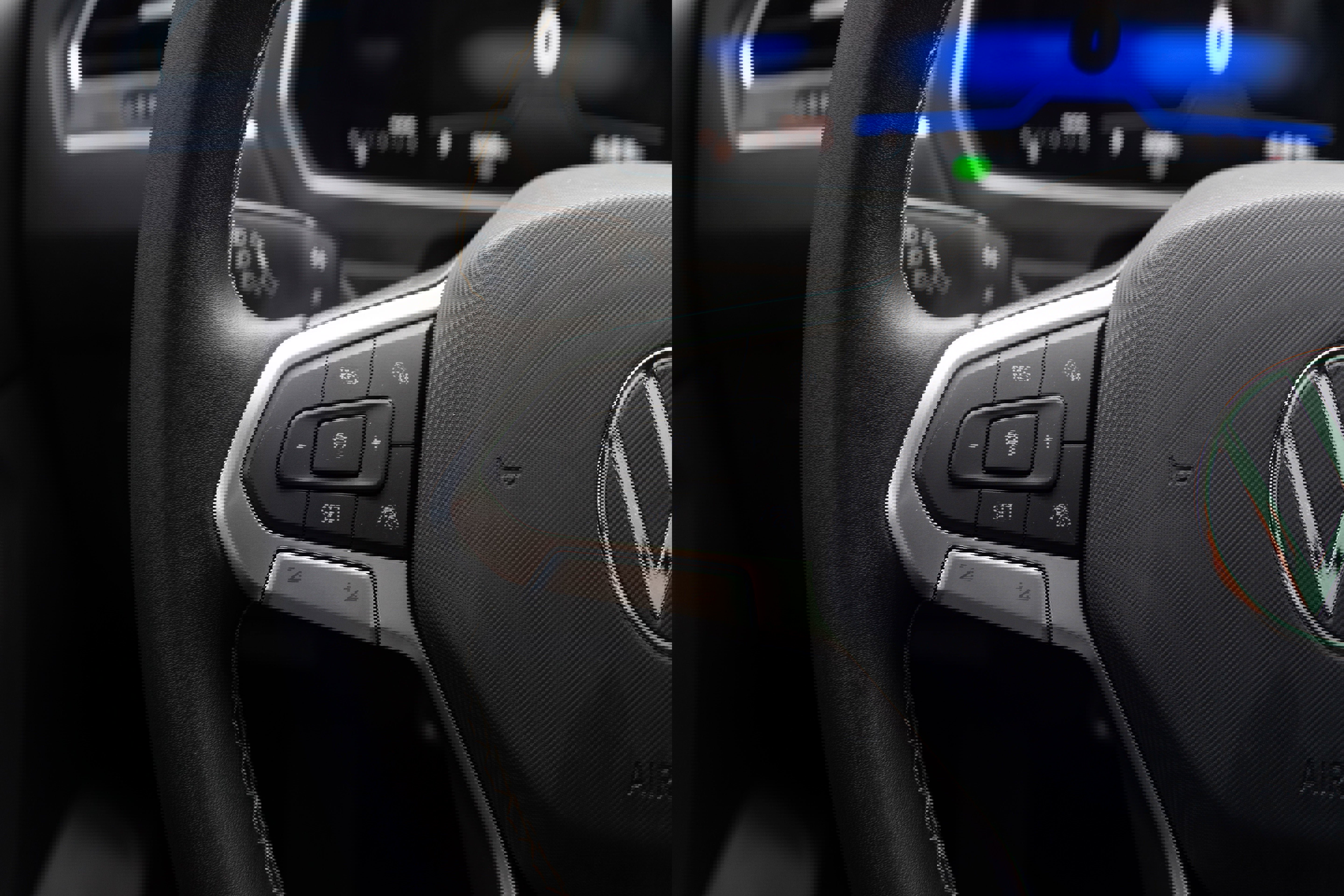 Certified 2023 Volkswagen Tiguan SE w/ Panoramic Sunroof Package image 13