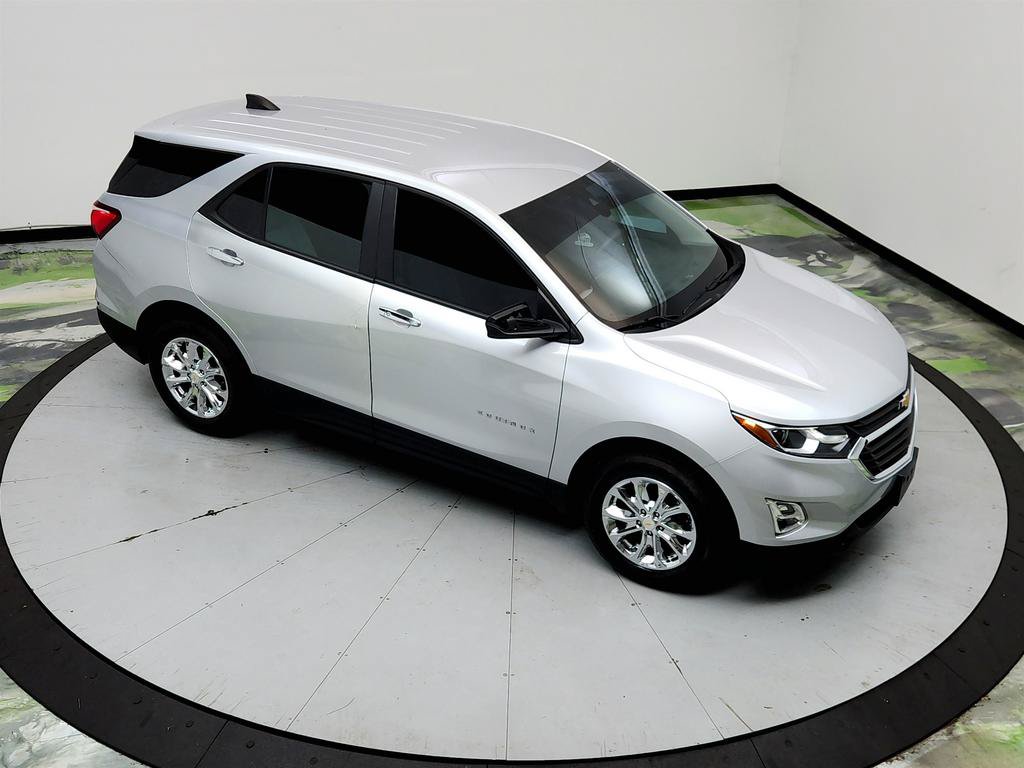 Used 2020 Chevrolet Equinox LS w/ LPO, Floor Liner Package FWD image 32