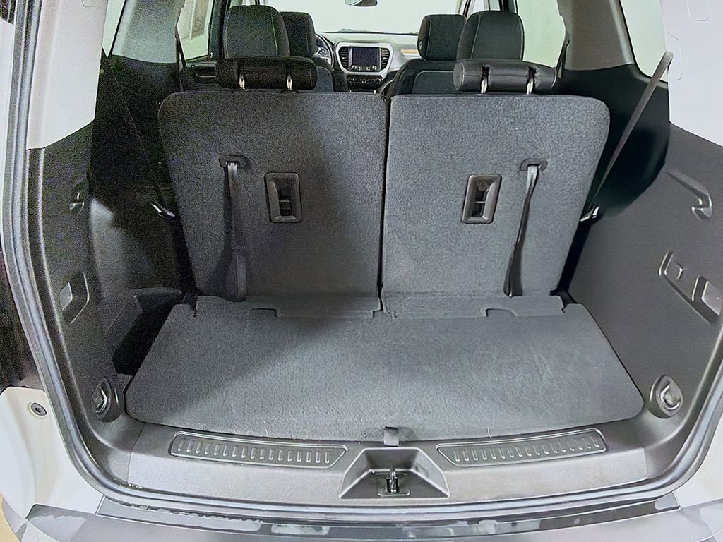 Used 2023 GMC Acadia SLE w/ Driver Convenience Package image 13