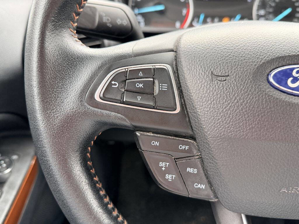 Used 2021 Ford EcoSport SE w/ SE Convenience Package FWD image 14