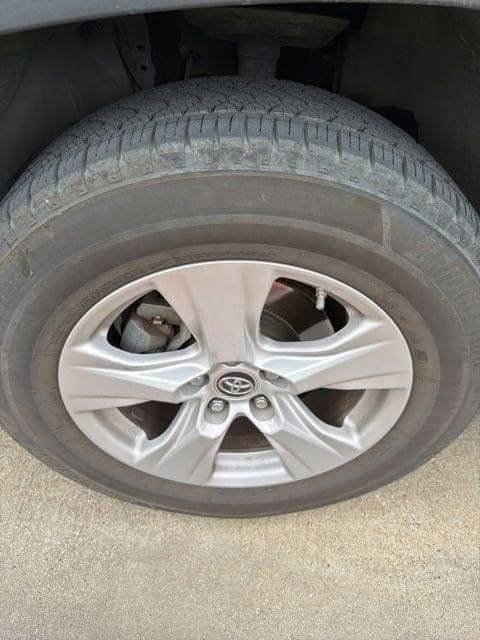Certified 2019 Toyota RAV4 XLE FWD image 13