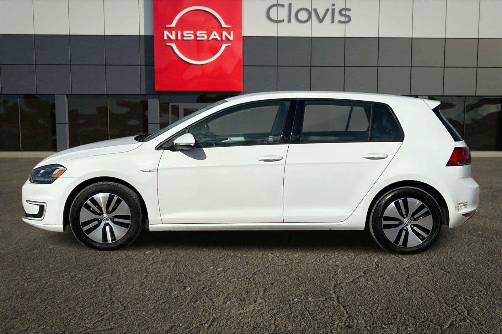 Used 2015 Volkswagen e-Golf SEL Premium FWD image 6