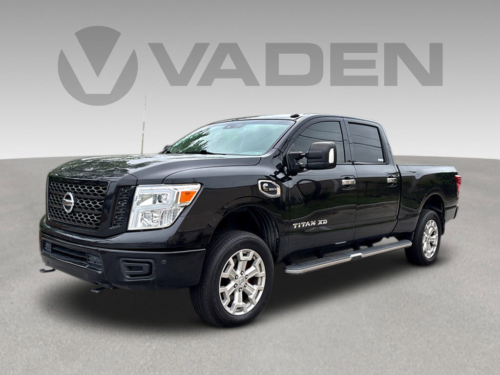 Used 2019 Nissan Titan SV w/ SV Convenience Package AWD/4WD image 3