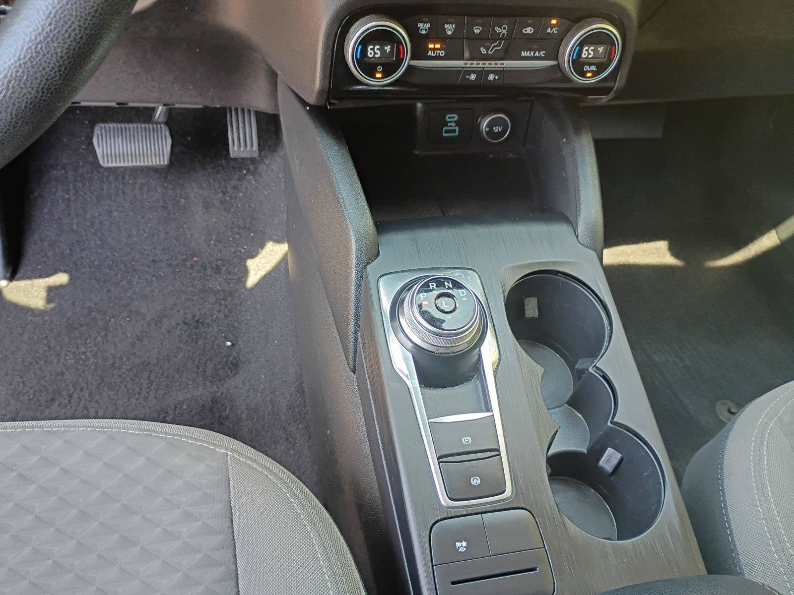 Used 2021 Ford Escape SE w/ SE Sport Appearance Package AWD/4WD image 13