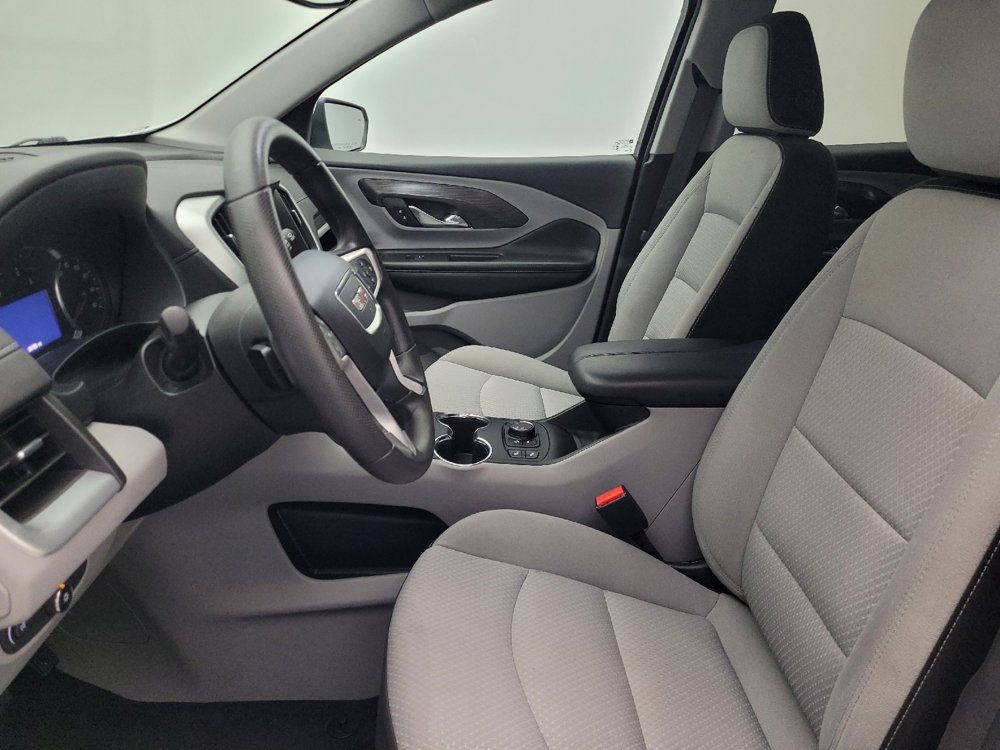 Used 2023 GMC Terrain SLE w/ Driver Convenience Package image 17