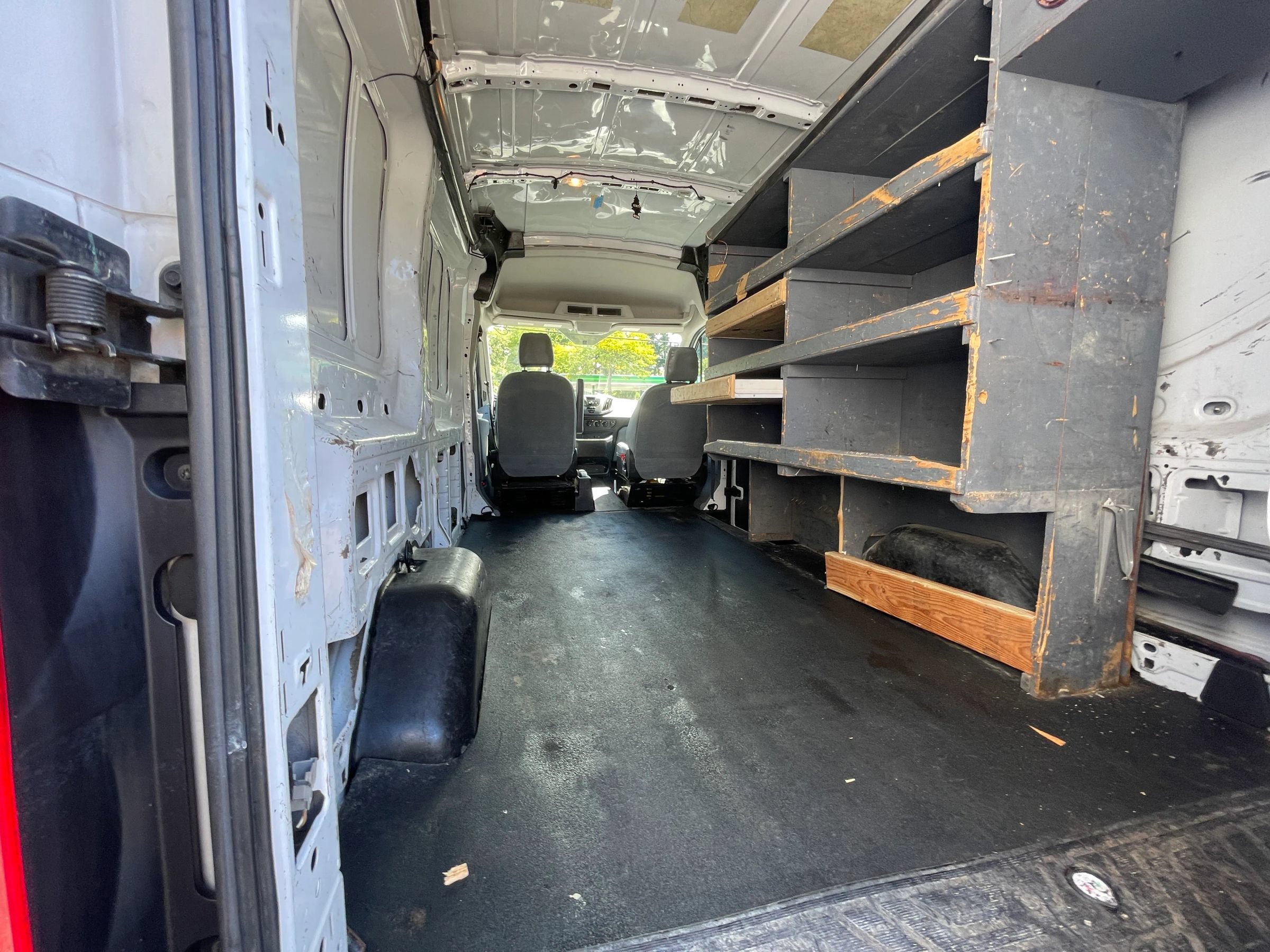 Used 2015 Ford Transit 250 130 Medium Roof RWD image 26