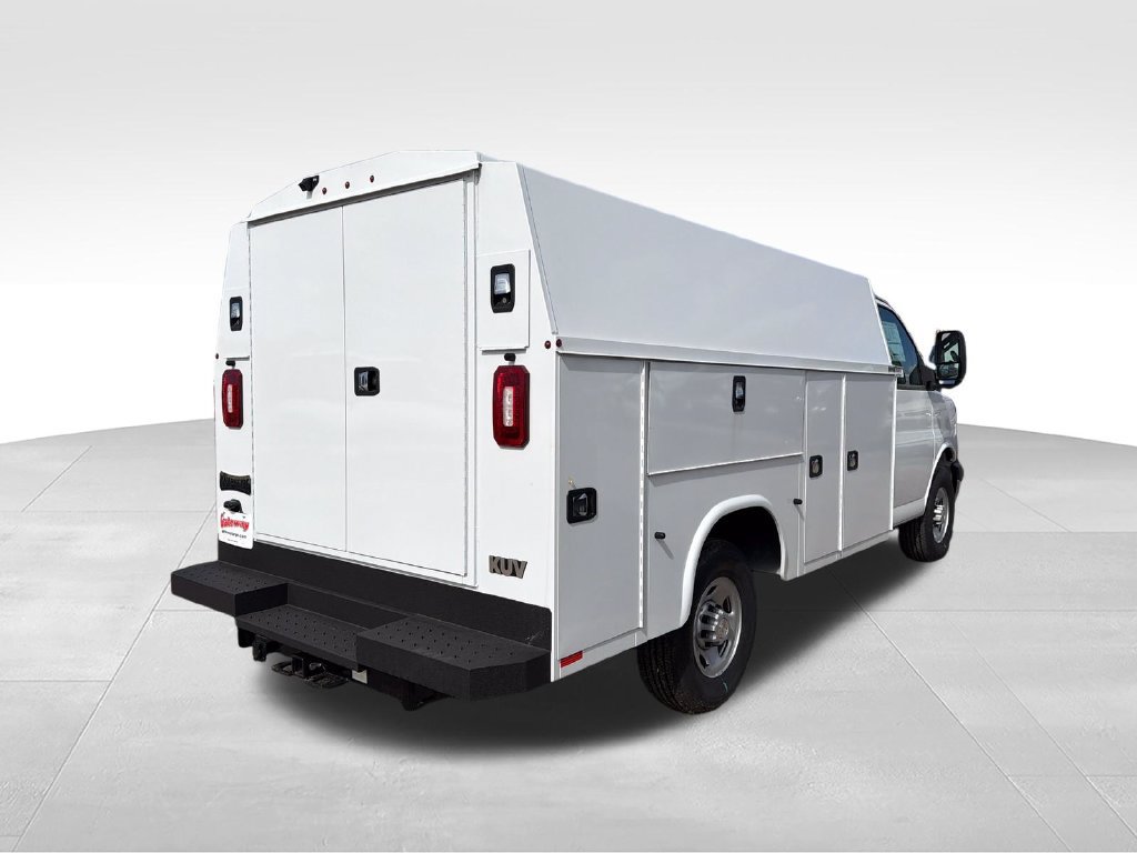 New 2026 Chevrolet Express 3500 w/ Power Convenience Package RWD image 9