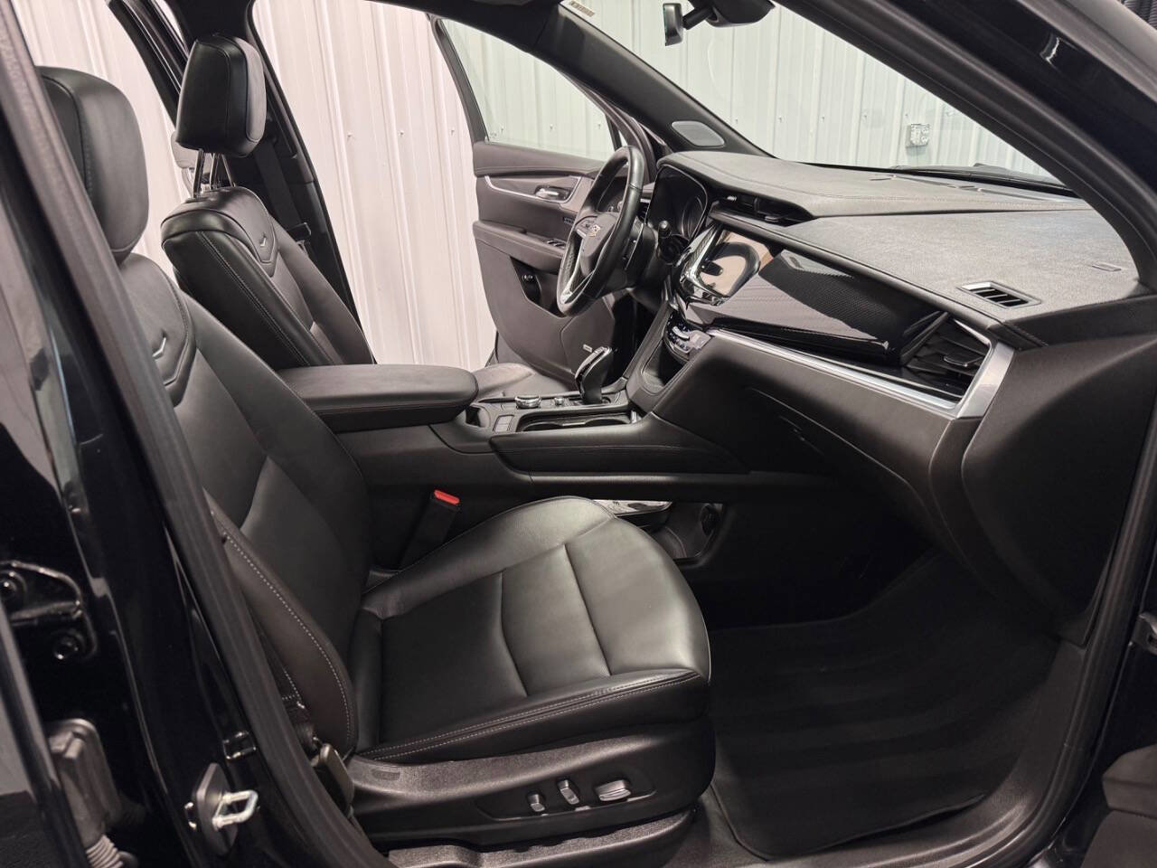 Used 2023 Cadillac XT6 Sport image 30