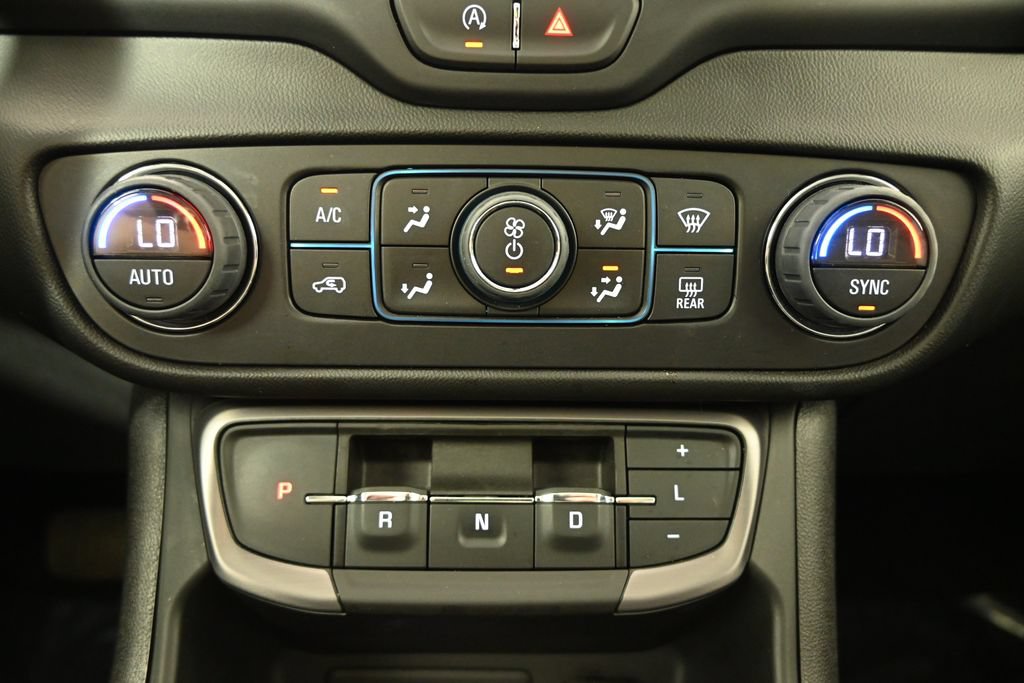 Used 2023 GMC Terrain AT4 w/ Tech Package AWD/4WD image 31