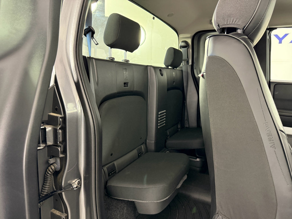Used 2025 Nissan Frontier S image 16