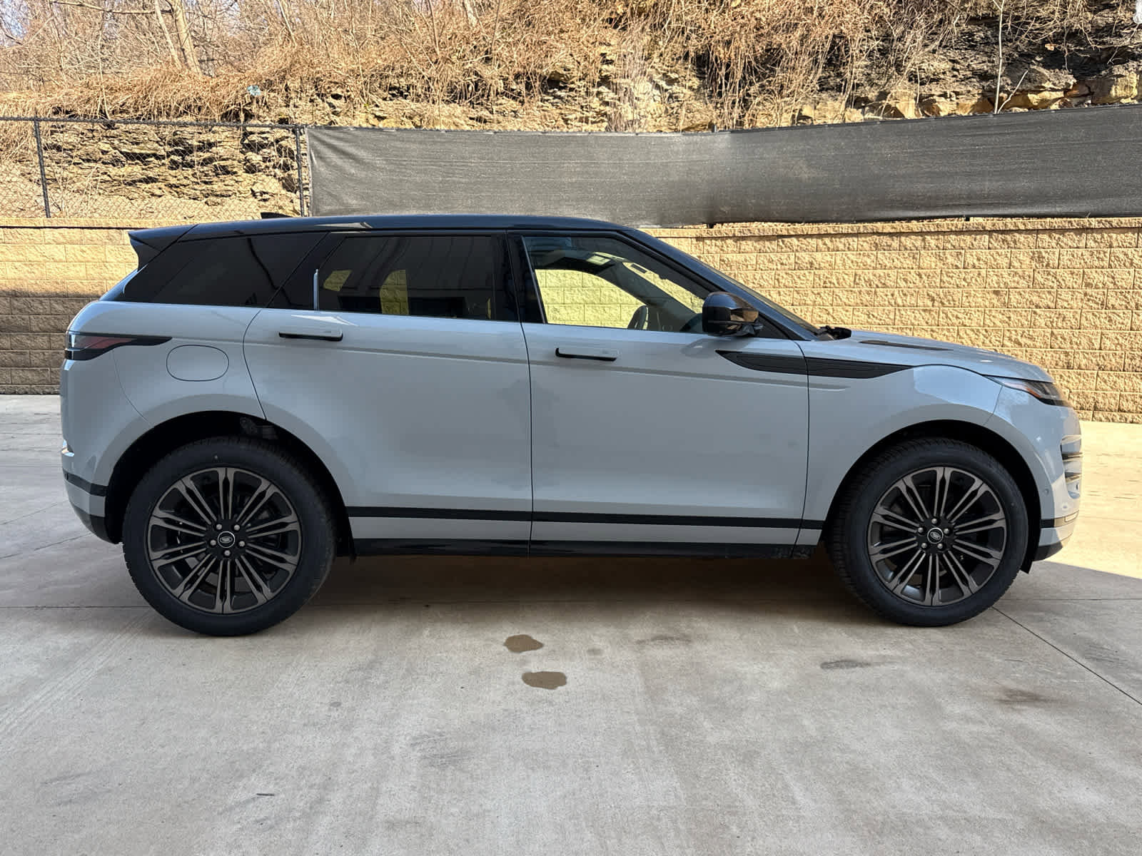 New 2026 Land Rover Range Rover Evoque Dynamic SE AWD/4WD image 7